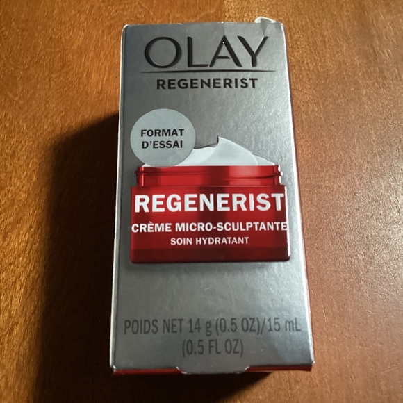 Olay Regenerist Trial Size Micro-Sculpting Cream Hydrating Moisturizer - Picture 8 of 8